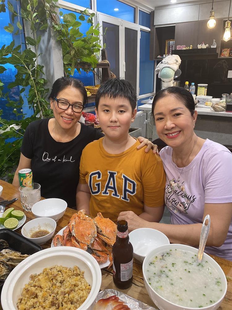 Tin showbiz Việt ngày 3/9: Diễm Hương nhiễm trùng đường ruột-6