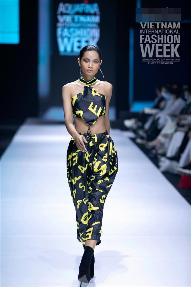 Cố người mẫu Châu Kim Sang trên những sàn diễn thời trang-7