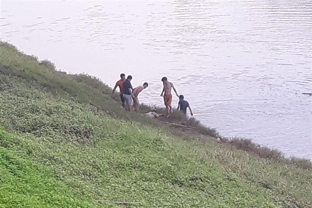 Thầy giáo ở Lạng Sơn bị trầm cảm, bỏ nhà đi rồi nhảy cầu tự sát-2