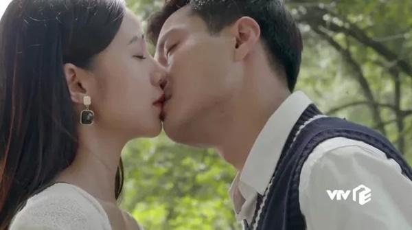 Nam diễn viên Việt cứ đóng phim với ai là bị đồn yêu người đó-2