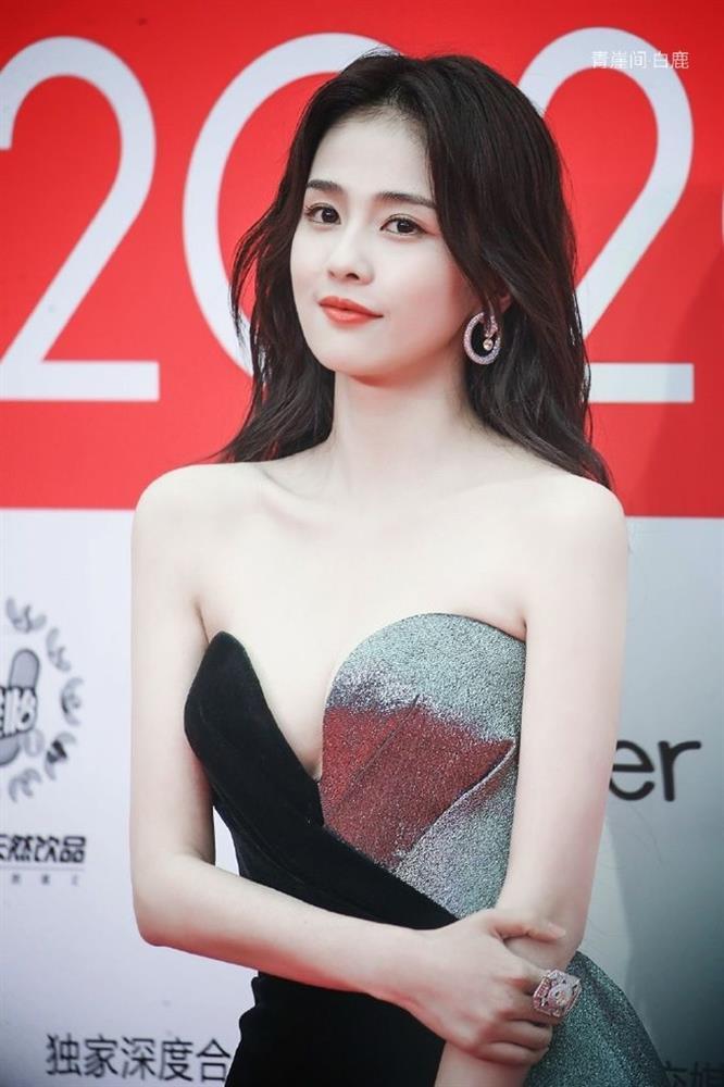 Netizen chê mạnh khi Triệu Lộ Tư và Bạch Lộc được đề cử Nữ thần Kim Ưng-3