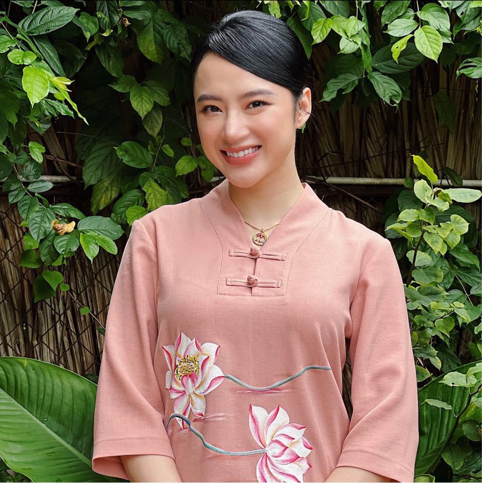 Nhan sắc Diệp Lâm Anh, Angela Phương Trinh trong ảnh bị tag-11