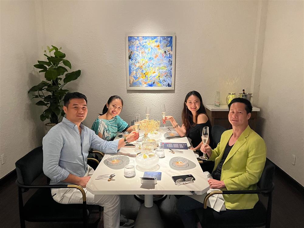 Chồng Vân Hugo bên chồng Phan Như Thảo, ảnh tỏa mùi tiền-1