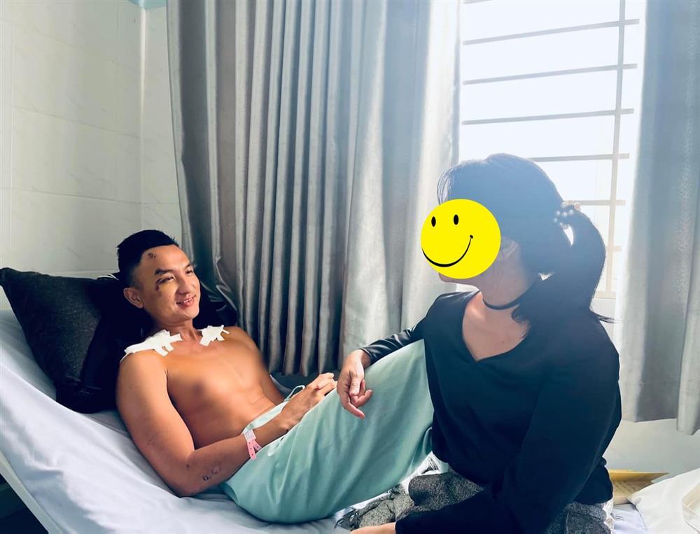Tình hình nam MC sau tai nạn phải nối xương, lệch hàm-4