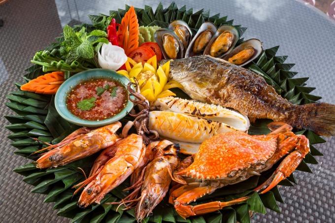 Nhà hàng vách núi nơi Diệu Nhi, Ngọc Trinh khen hết lời-5