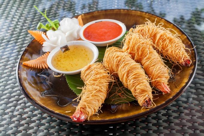 Nhà hàng vách núi nơi Diệu Nhi, Ngọc Trinh khen hết lời-8