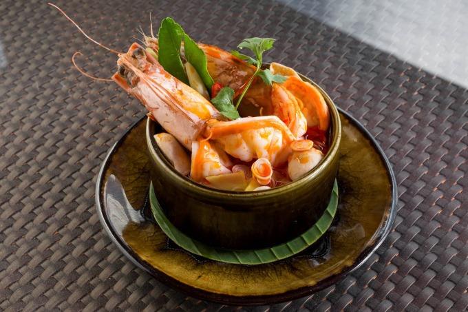 Nhà hàng vách núi nơi Diệu Nhi, Ngọc Trinh khen hết lời-11