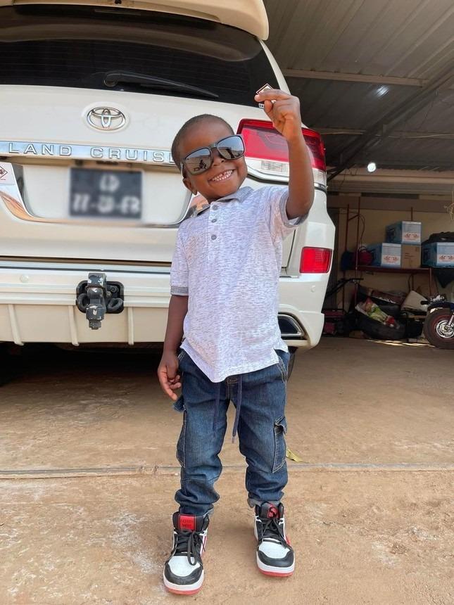 Quang Linh Vlog dùng tuyệt chiêu dạy Lôi Con-1