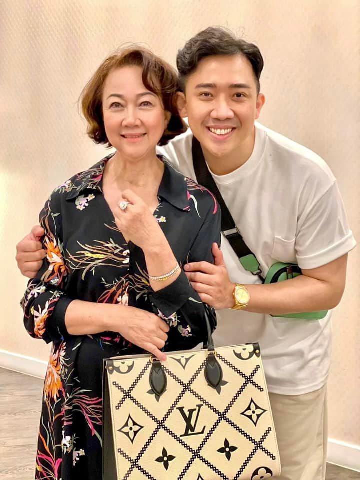 Xuất hiện cùng Trấn Thành, ngoại hình mẹ đẻ chiếm spotlight-3