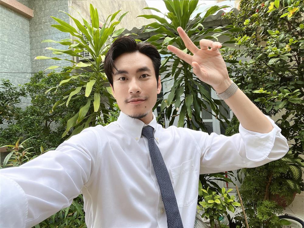 Kiều Minh Tuấn trẻ trung hóa già dặn chỉ vì một sự thay đổi-1