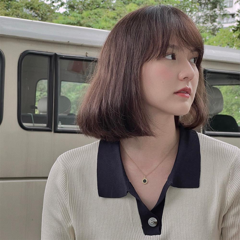 Hải Tú khoe sắc trong veo bên G63 của Sơn Tùng?-1