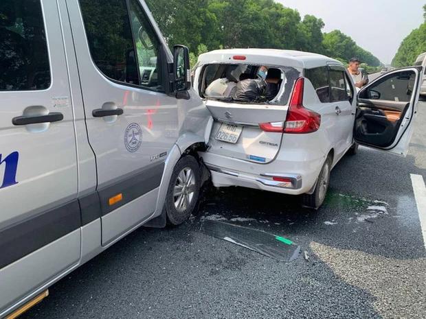 Tai nạn liên hoàn trên cao tốc Pháp Vân - Cầu Giẽ-1