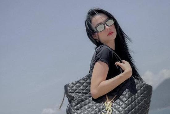 Minh Hằng thả dáng siêu nuột