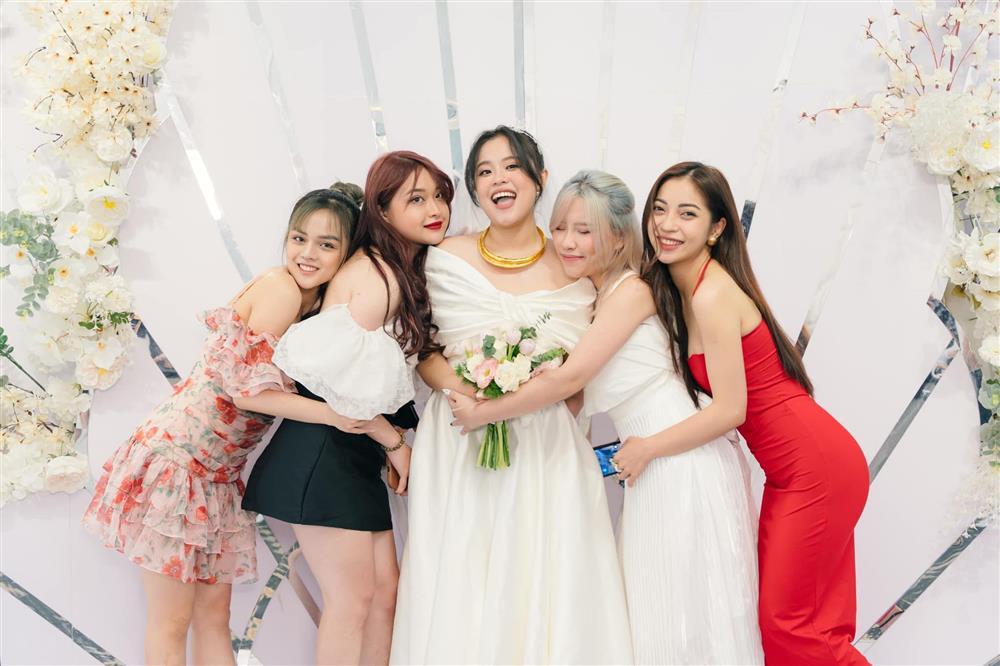 Cuộc sống bồ cũ hot girl sau 3 năm chia tay Quang Hải-5