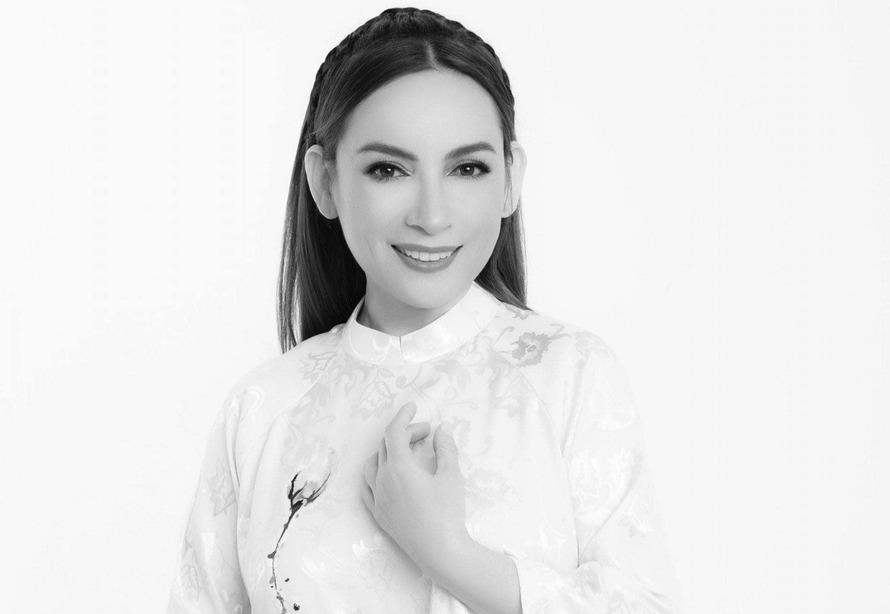 Nhật Kim Anh nghẹn ngào nước mắt viếng Phi Nhung tại Mỹ-6