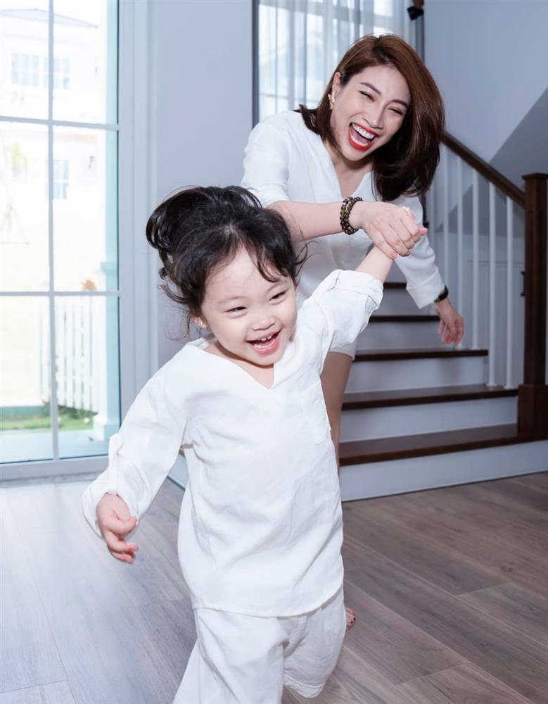 Tin showbiz Việt ngày 5/9: Bà xã khoe ảnh Cường Đô La nhí nhố-6