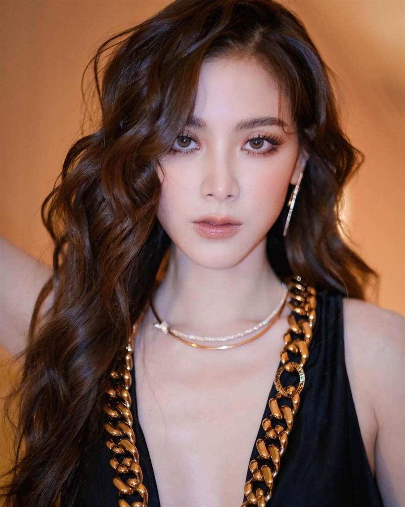 Huyền Baby như bản sao Baifern Pimchanok ở Việt Nam-7