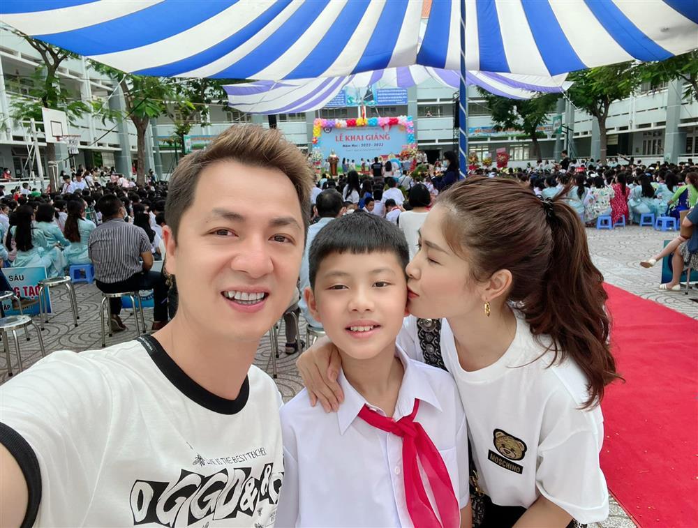 Dàn sao Việt nô nức đưa con đi khai giảng năm học mới-3