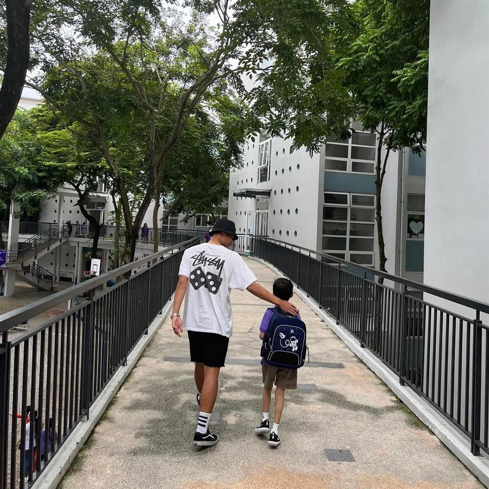 Dàn sao Việt nô nức đưa con đi khai giảng năm học mới-13