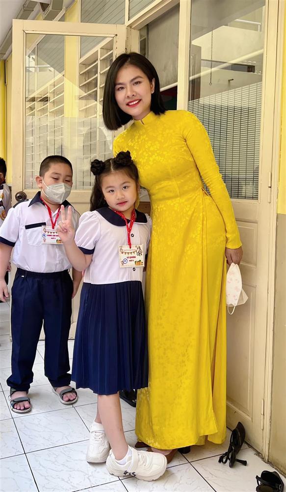 Dàn sao Việt nô nức đưa con đi khai giảng năm học mới-18