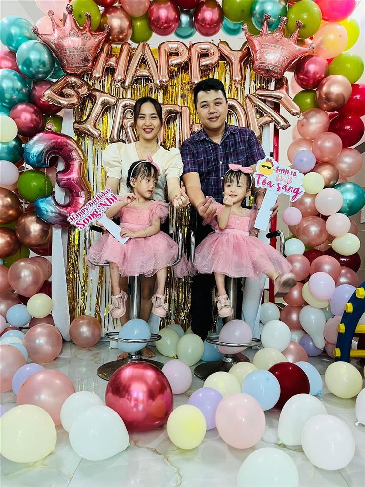 Ảnh mới nhất về cặp song Nhi sau 2 năm phẫu thuật tách dính-9