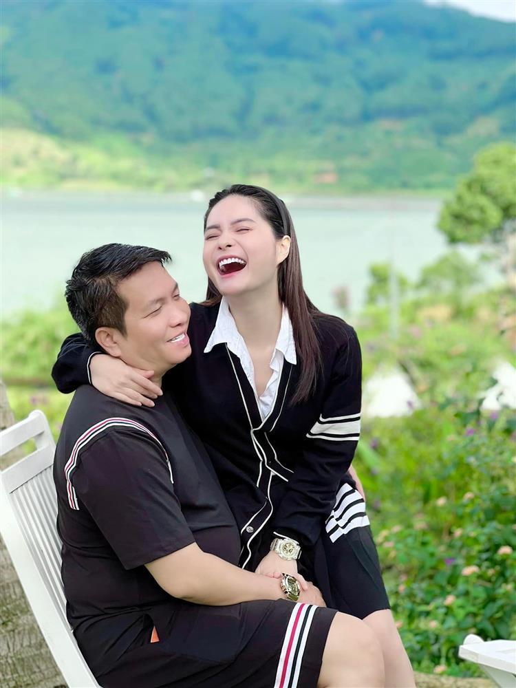 Anh xã đại gia bị soi bàn tay hư trên cơ thể Đoàn Di Băng-7