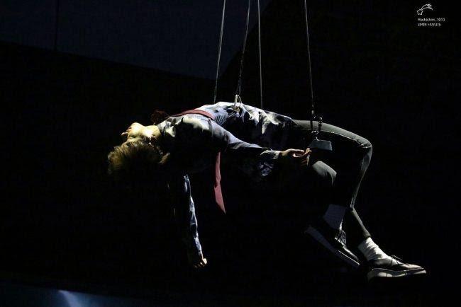 Idol Kpop chấn thương tại lễ trao giải: Wendy (Red Velvet) suýt tan sự nghiệp-5