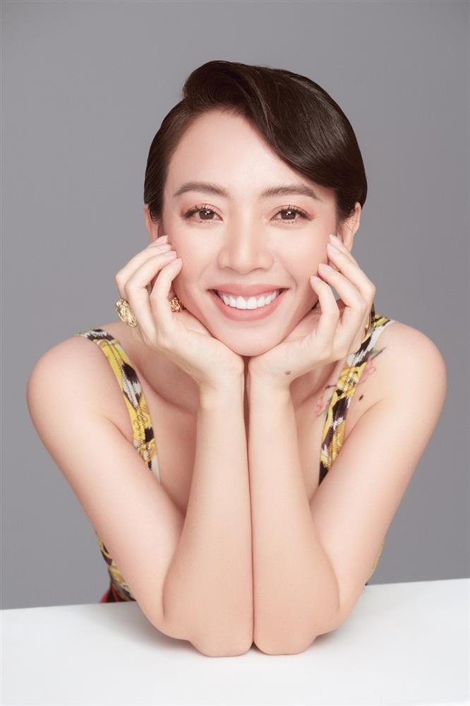 Thu Trang khoe ảnh quá khứ, nhìn có ra dáng hoa hậu hài?-9