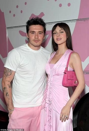 Hình ảnh Brooklyn giữa lúc Victoria và Nicola Peltz căng thẳng-2