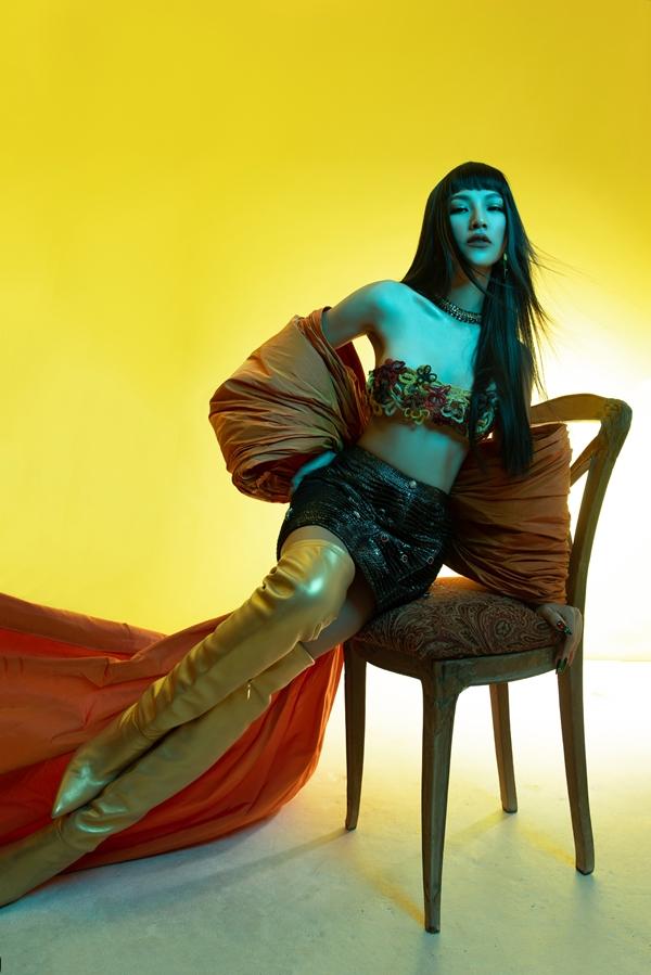 Sau ly hôn, Hoàng Oanh ngày càng gợi cảm chuẩn gái một con-8