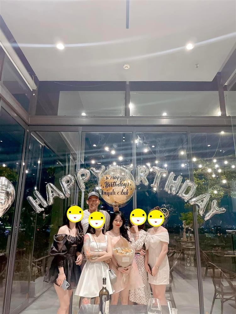 Bồ cũ Quang Hải thân thiết Bùi Tấn Trường, quan hệ thế nào?-1