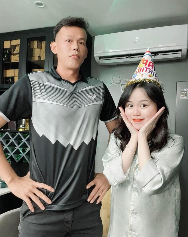 Bồ cũ Quang Hải thân thiết Bùi Tấn Trường, quan hệ thế nào?-5