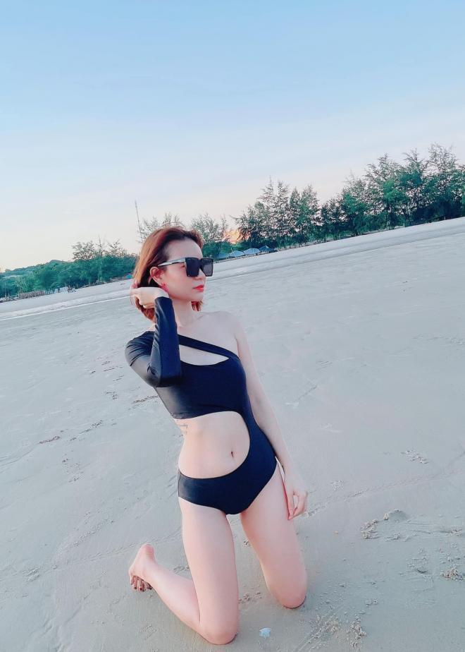 Diện bikini vóc dáng quá nuột, vợ Mạc Văn Khoa bị nghi sống ảo-7