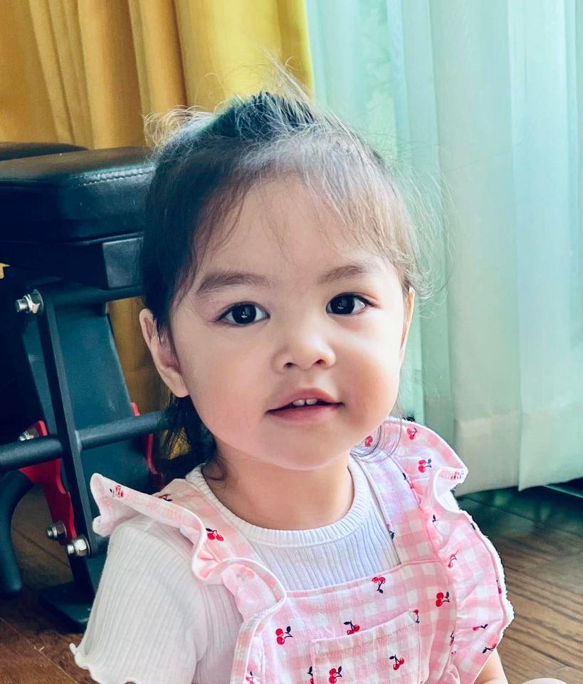 Trần Bảo Sơn hiếm hoi khoe con út, bất ngờ ngoại hình-3