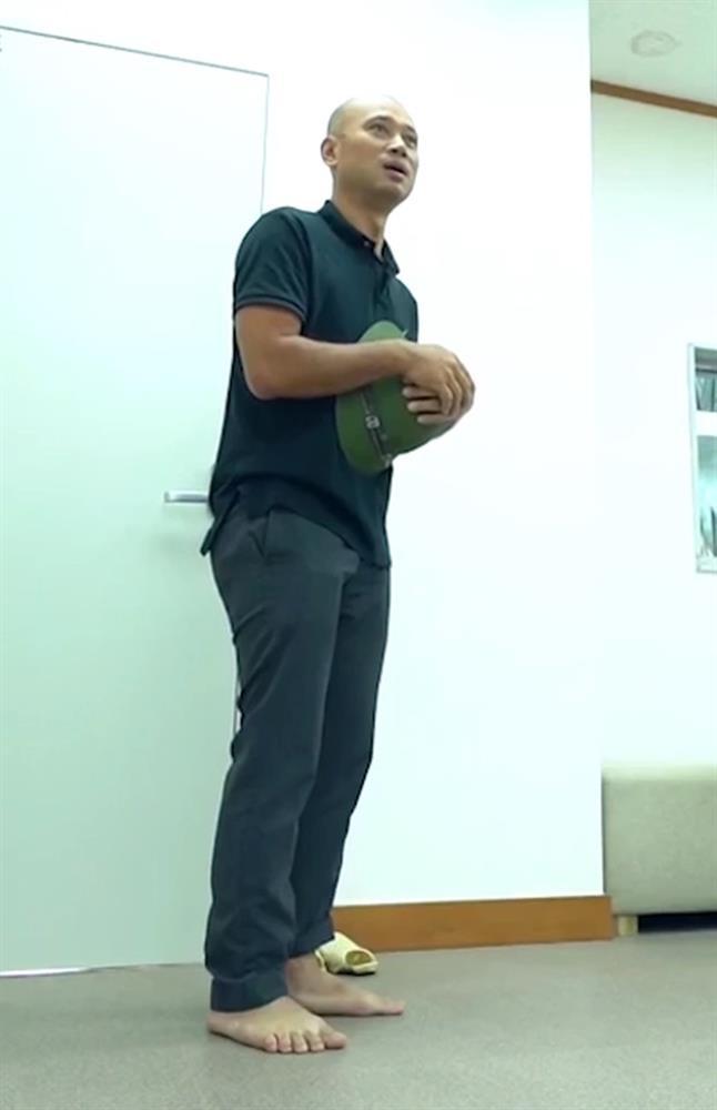 Một hình ảnh rất khác không có trên sóng của BTV Long Vũ-2