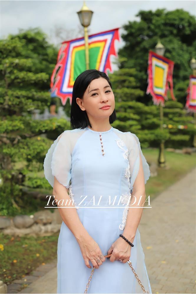 Giỗ Tổ tại nhà thờ của Hoài Linh ra sao sau 2 năm vắng lặng?-5