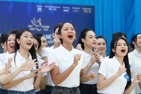 BTC Hoa hậu Hòa bình Việt Nam bị phạt 55 triệu đồng-1