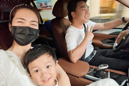 Hai lần Hòa Minzy bảo vệ bạn trai cũ