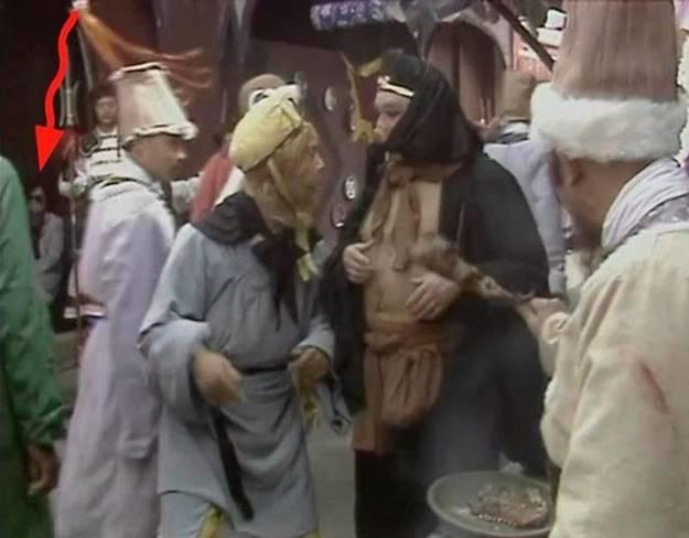 Sạn Tây Du Ký lần đầu được phát hiện nhờ tivi màn hình lớn-2