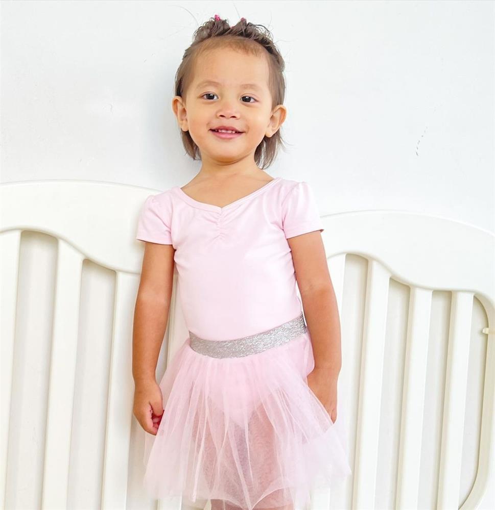 Màu tóc tự nhiên của Lisa khiến Hồ Ngọc Hà cũng phải mơ ước-5