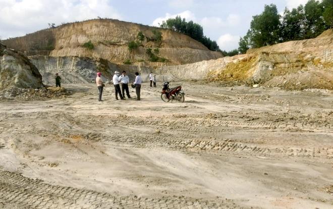 Chủ mỏ đất giam lỏng phóng viên hơn 3 giờ-2