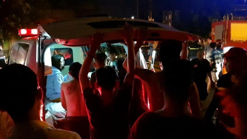 Vụ cháy quán karaoke ở Bình Dương: Đã phát hiện 12 người chết-7