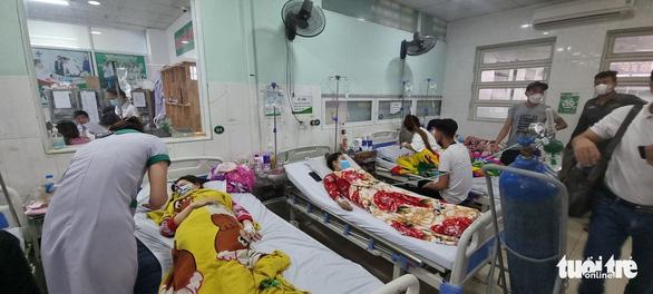 Clip: Xe đưa thi thể nạn nhân ra khỏi vụ cháy và lời kể người thoát chết-3