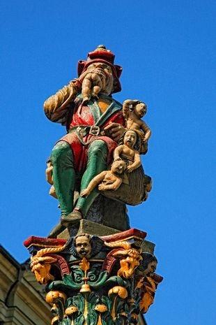 Bí ẩn đằng sau bức tượng yêu tinh có khuôn mặt ghê rợn ở Thuỵ Sĩ-2