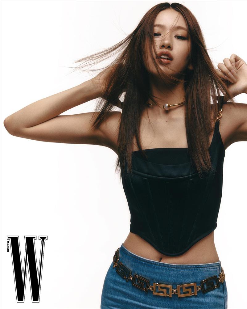 Nữ tân binh Kpop bị loại chụp ảnh tạp chí do tăng cân-4