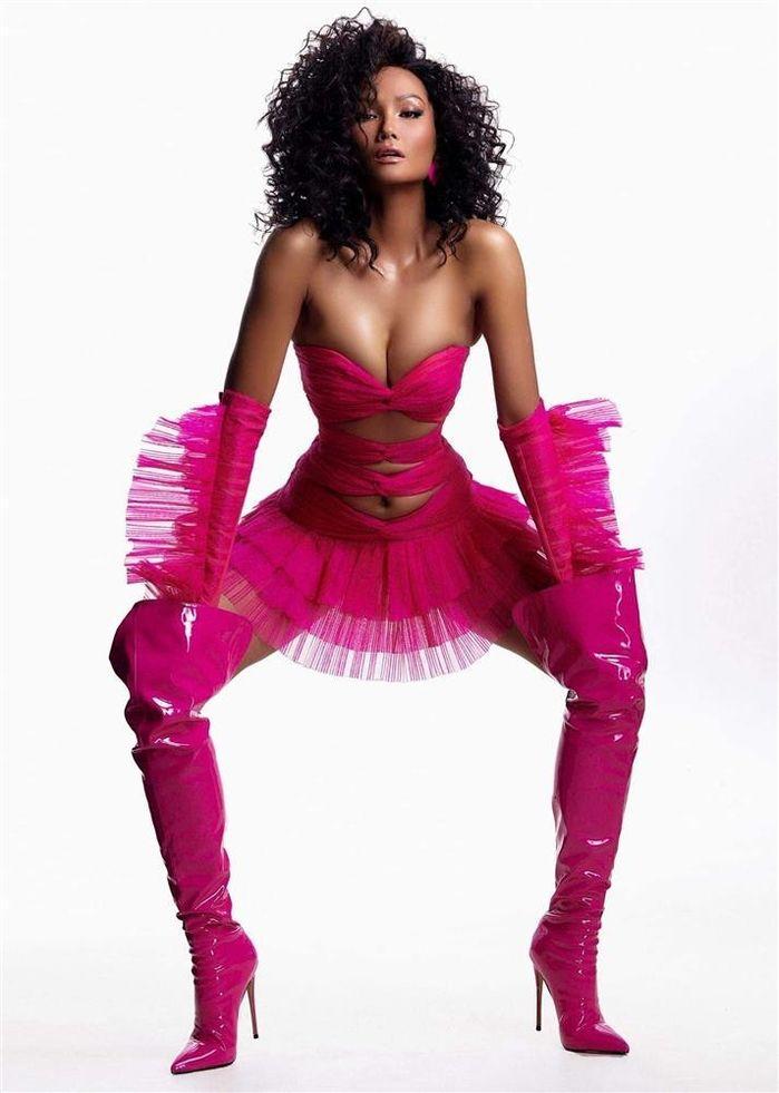 Hải Triều không ngán khi đụng hàng Lương Thùy Linh và dàn hậu Việt-7