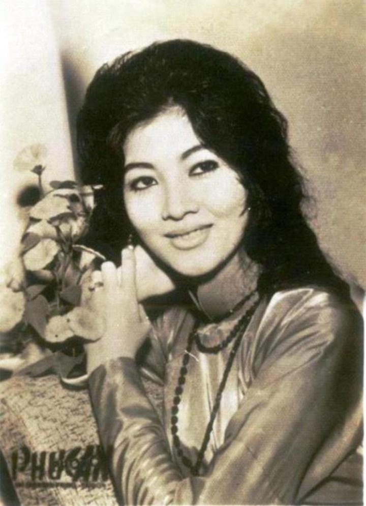 Ảnh: Nhan sắc tuyệt thế giai nhân của minh tinh Thẩm Thúy Hằng-1