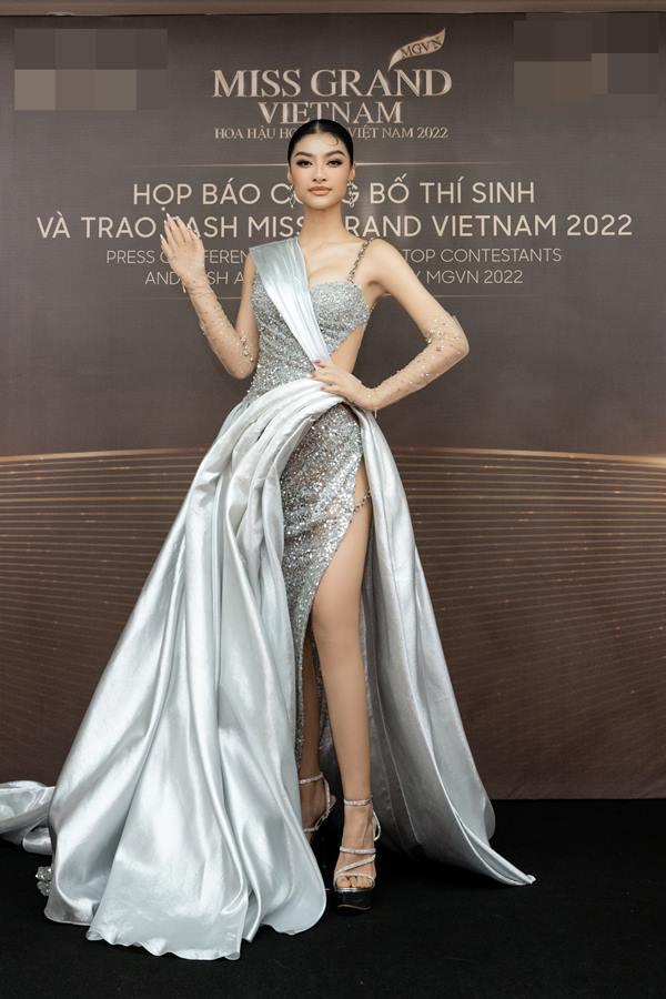 Thùy Tiên bị Hải Triều, Ngọc Phước làm khó ngay trên thảm đỏ-4