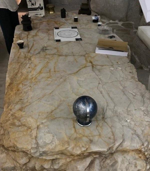 Nơi ở trong hang đá của vua cà phê Đặng Lê Nguyên Vũ-5