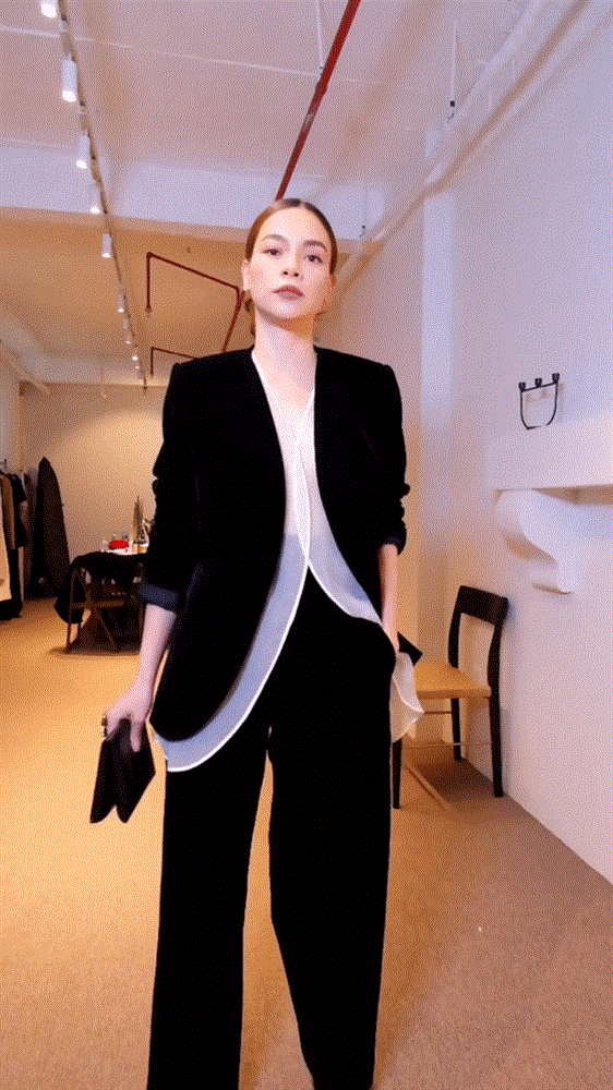Hồ Ngọc Hà khoe trình mix 7 outfit nhung đen mà không hề già-3